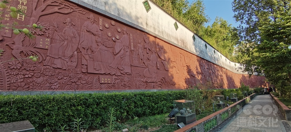 博物館建筑設計如何與周圍環(huán)境融合？