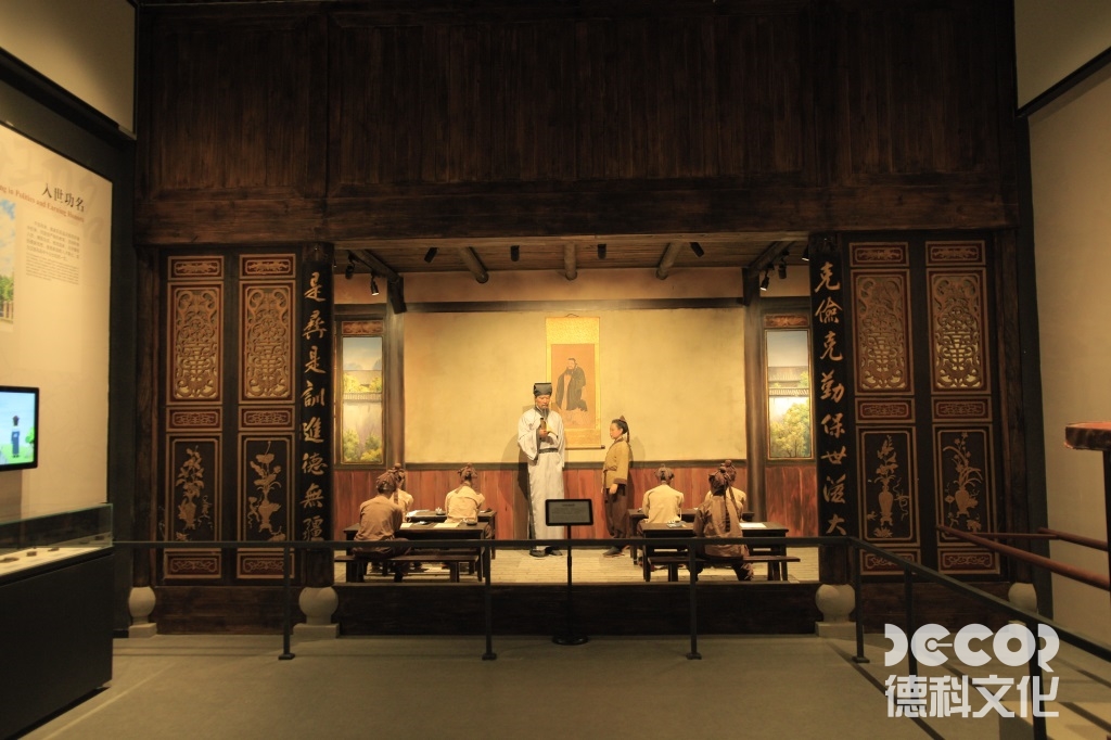 文化藝術(shù)類(lèi)展覽廳設(shè)計(jì)的觸摸屏內(nèi)容深度與藝術(shù)性的平衡？